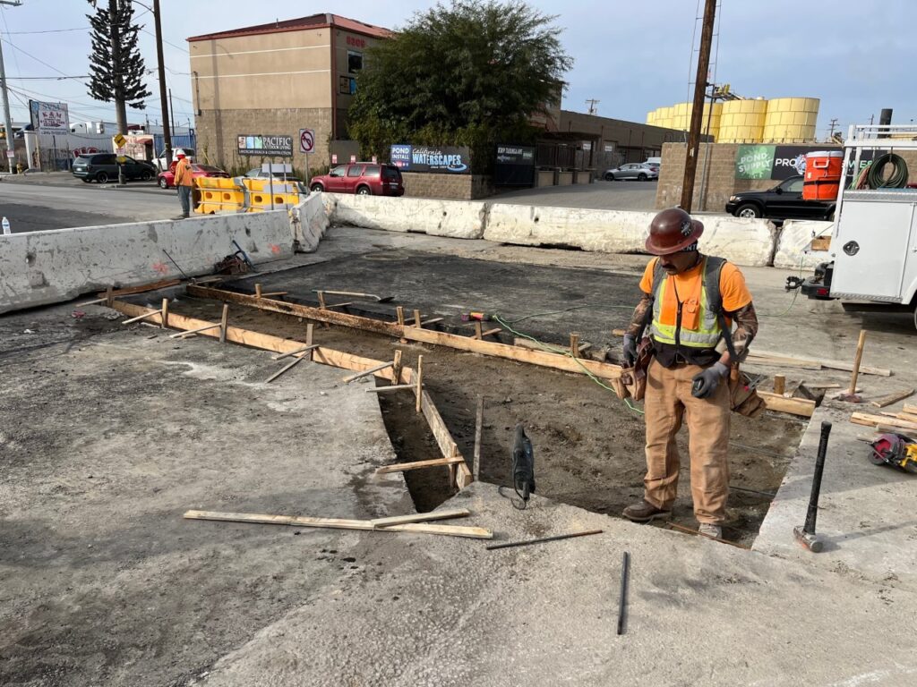 Cross Gutter Forming across Goss St - Stage 5
