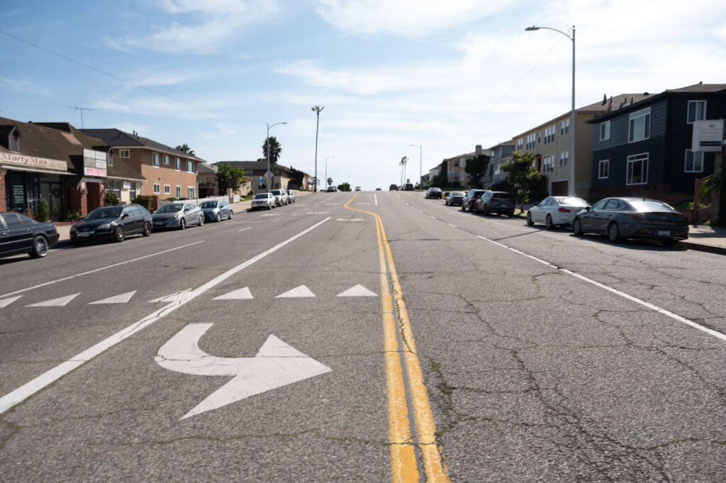 Photo of Overhill Drive and 58th Place/Orchid Drive (southbound)