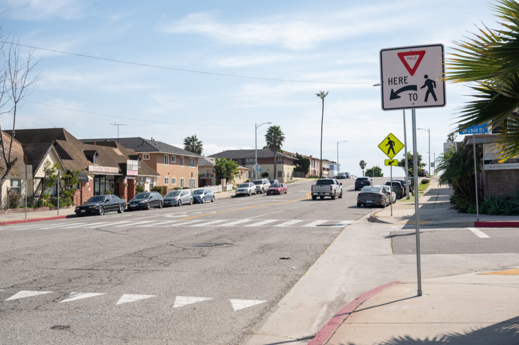 Photo of Overhill Drive and 58th Place/Orchid Drive existing crossing (northwest corner)
