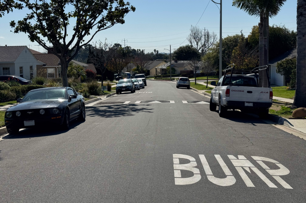 Photo of Kings Road between 59th Street and Orlando Avenue (southbound)